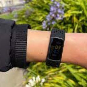 Fitbit Charge 5 Advanced Fitness & Health Tracker with Built-in GPS, Stress Mana